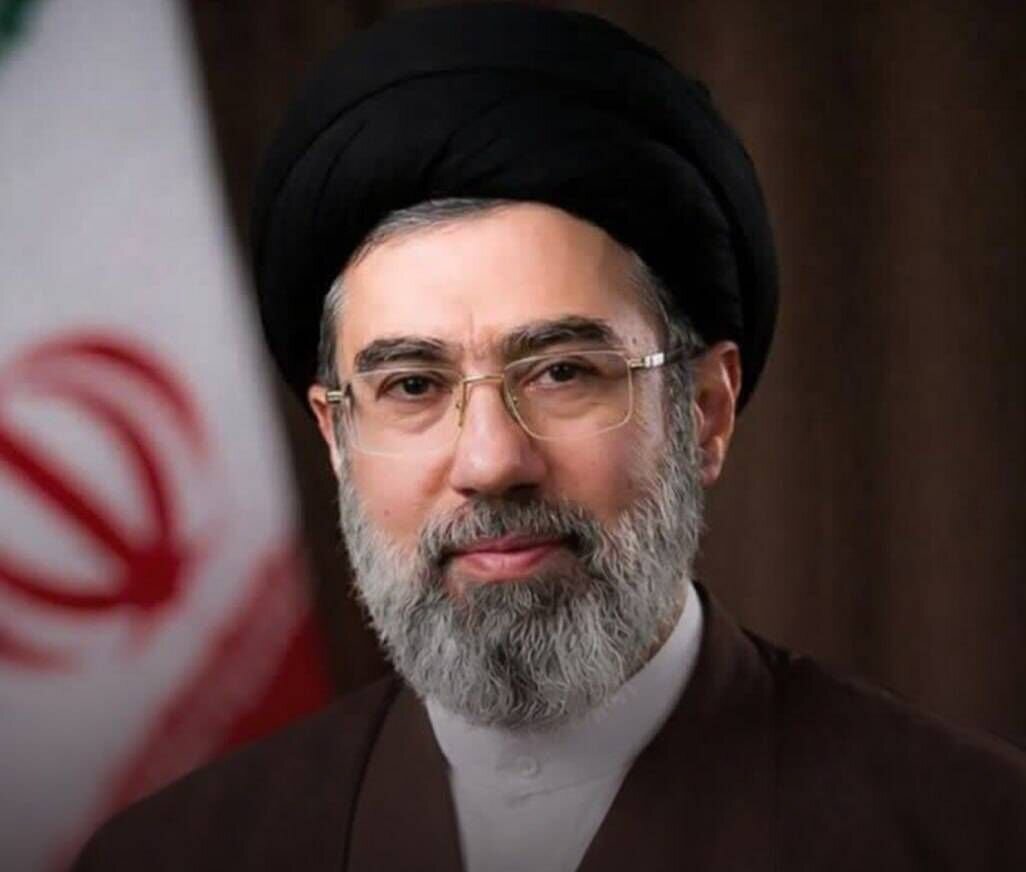 رهبر معظم انقلاب: آینده متعلق به امت اسلامی و تمدن نوین اسلامی است