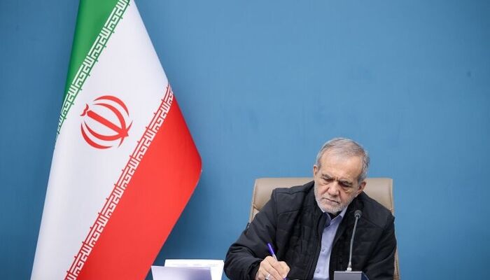 پزشکیان:تمام مراکز امدادی و مسئولان رسیدگی به مجروحان میناب را در اولویت قرار دهند