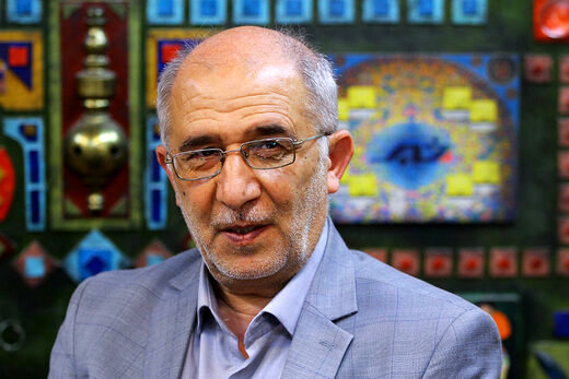 حسین علایی: ترامپ می خواهد با گسیل نیرو، برخی جزایر را تصرف کند