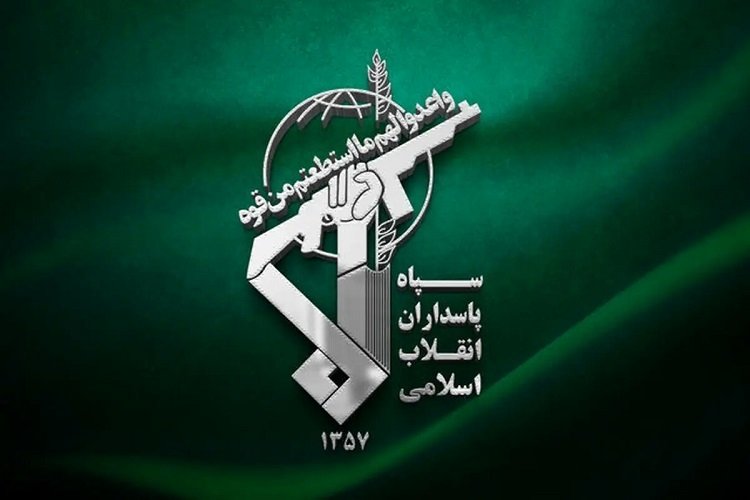 سپاه: یک پهپاد آمریکایی را سرنگون و پهپاد و جنگندهٔ آمریکایی را فراری دادیم