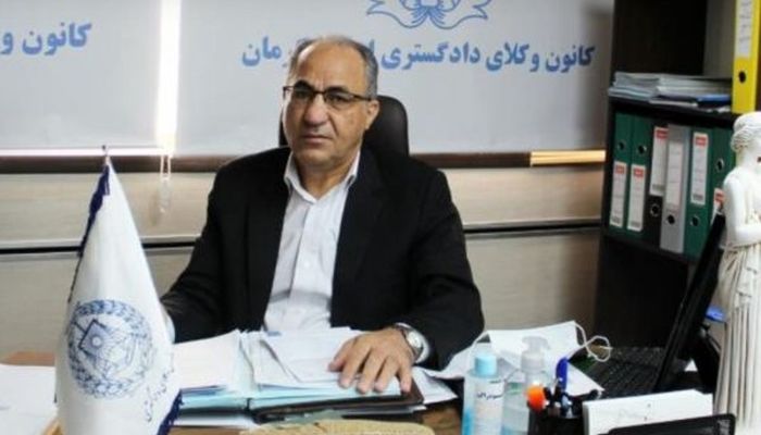 نهادی که خود فاقد استقلال کامل و دریافت کننده تایید نهادهای امنیتی وابسته به قوه قضاییه است، چگونه وکیل مستقل تربیت کند؟
