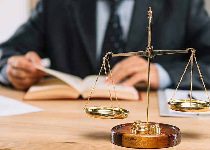 همه چیز در مورد حقوق و شاخه‌های آن