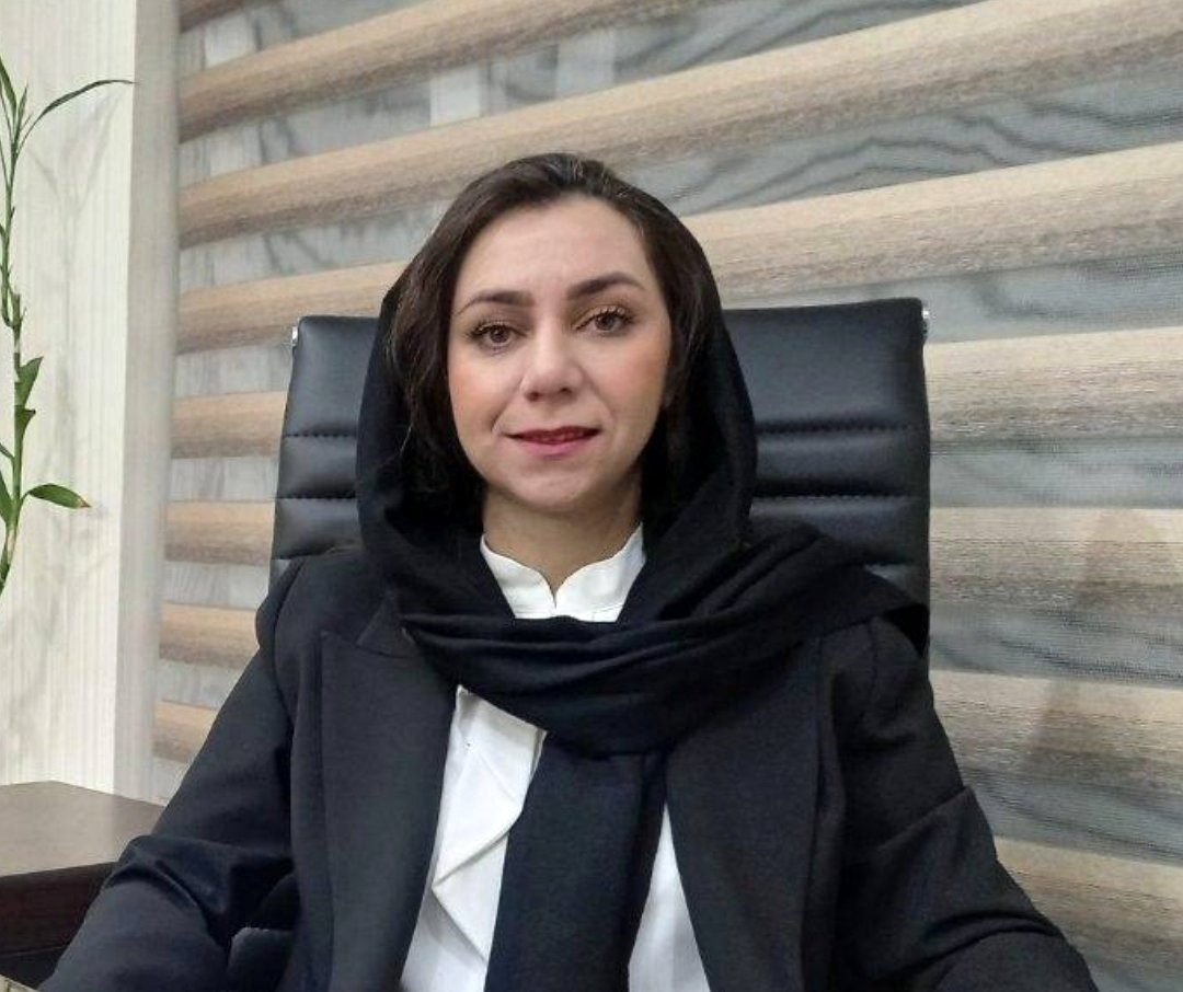 و او از جادوی عشق پرده برداشت