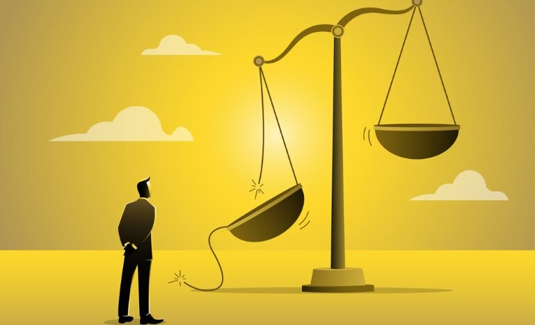 پس‌رفت تعهد به حاکمیت قانون در ۶۴ کشور؛ استقلال قاضی، مهم‌ترین دغدغه وکلای جهان