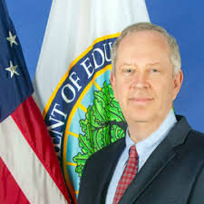 مشاور حقوقی وزارت خارجه آمریکا: جنگ علیه ایران به دلیل «تهاجم» چند دهه‌ای تهران، مشروع است