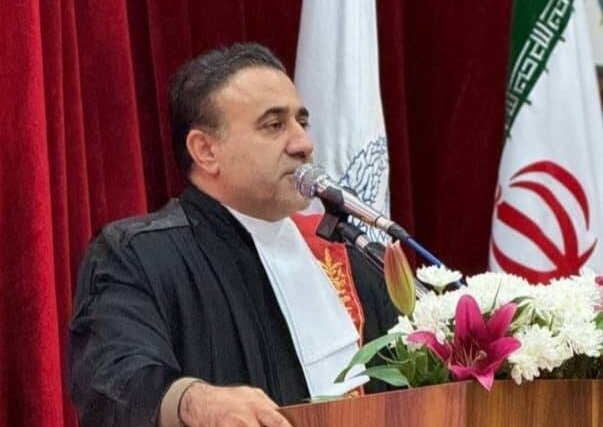 قلم وکیل، امانتی است که باید تنها در مسیر حق، انصاف و اجرای عدالت به حرکت درآید