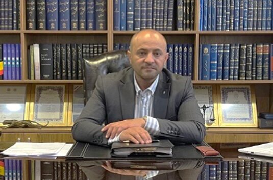 ببینید | چطور از اینستاگرام برای جذب موکل استفاده کنیم؟ / توصیه‌های نایب رئیس کانون وکلای مرکز درباره فعالیت در فضای مجازی