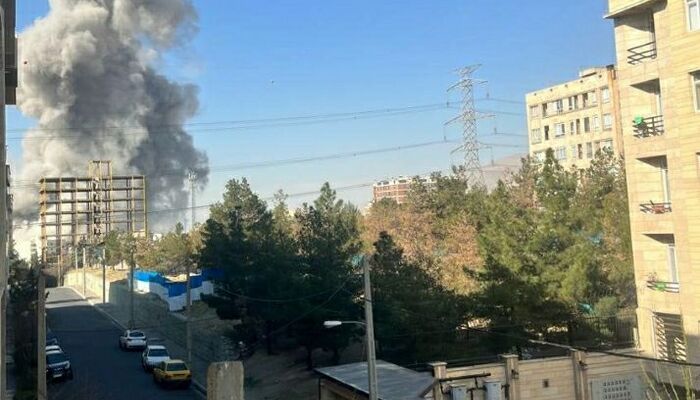 ببینید | انفجار عظیم موشک ایرانی در تلاویو هنگام پخش زنده