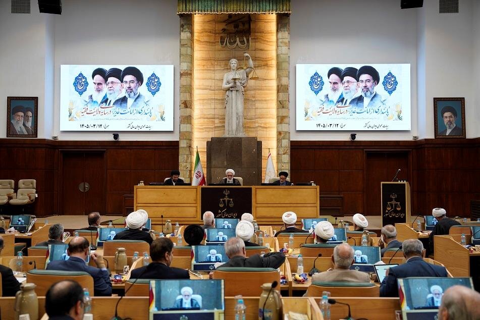 رئیس دیوان عالی کشور: پرونده‌های سال‌های 1402و 1403 تا آخر خرداد تعیین تکلیف شود