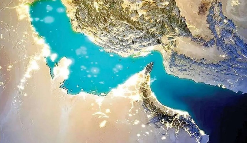 نسخه جدید کیهان برای بستن تنگه‌ها