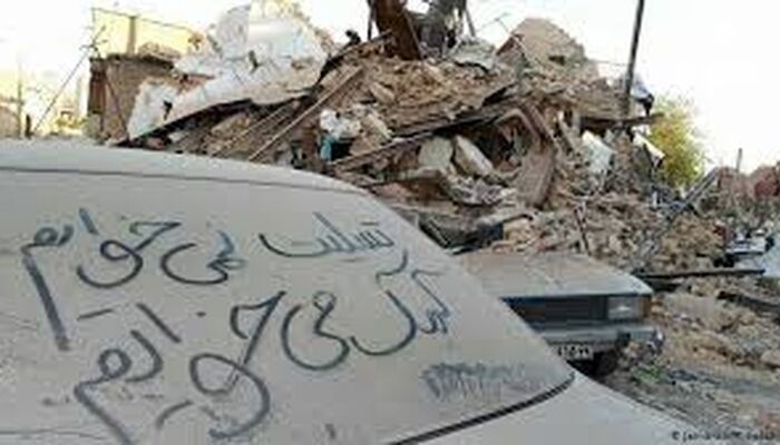 محیط طباطبایی: از زلزلۀ بویین‌زهرا، دولت را وارد ماجرا کردند و تمام شهرهای زلزله‌زده هرگز آباد نشدند