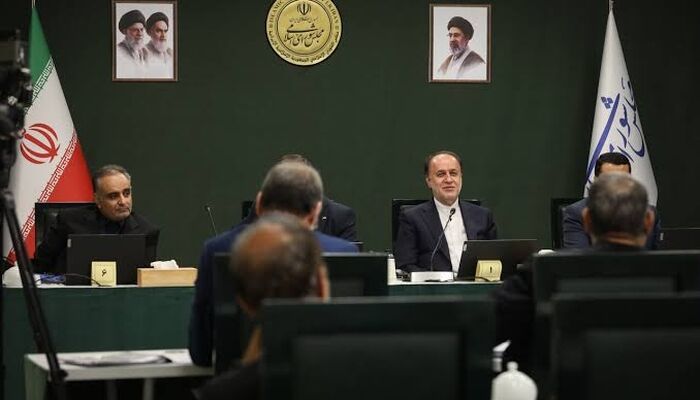 تصویب ماده اول طرح مقابله با نفوذ بیگانگان در مجلس