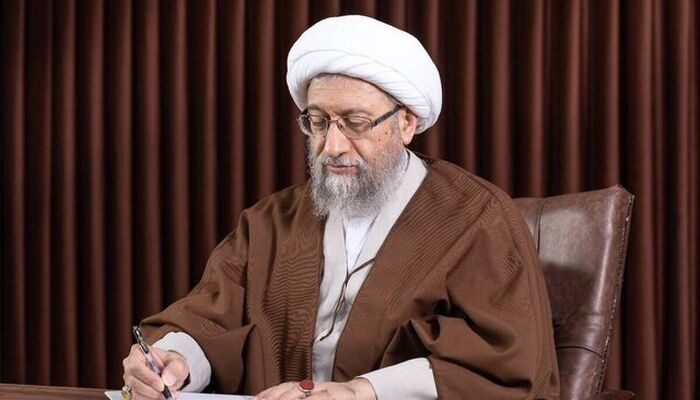 آملی لاریجانی: صبر و سکوت نجیبانه شهید لاریجانی در جفاها، درس اخلاق‌ بود