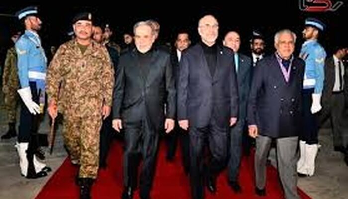 تیم ایرانی در دیدار با فرمانده ارتش پاکستان اعتراض خود به نقض عهد آمریکا را اعلام کرد