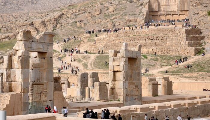 بازگشایی کنترل‌ شده اماکن فرهنگی - تاریخی در نوروز