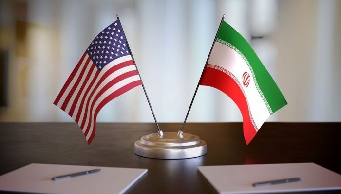 حمله کیهان به تیم مذاکره: دشمن در عرصه دیپلماتیک از ما قوی‌تر عمل کرده است
