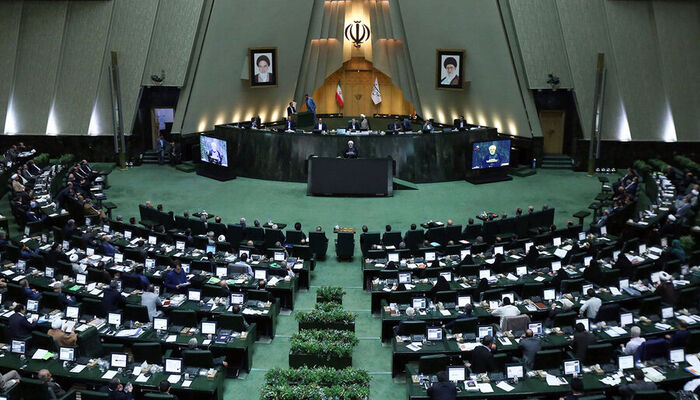 ابوترابی: آئین‌نامه داخلی مجلس اجازه رای‌گیری در جلسات آنلاین را نمی‌دهد