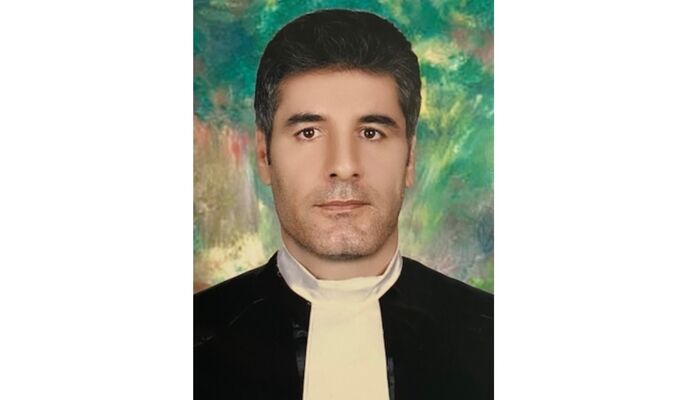 اتحادیه سراسری کانون های وکلای دادگستری ایران نقش هماهنگ‌کننده و رابط بین کانون‌ها را دارد