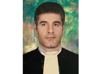 اتحادیه سراسری کانون های وکلای دادگستری ایران نقش هماهنگ‌کننده و رابط بین کانون‌ها را دارد