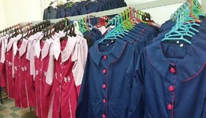 اجبار والدین به خرید لباس ورزشی همراه با لباس فرم تخلف است