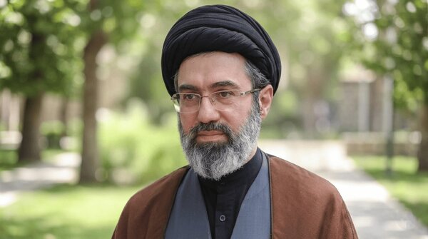 پیام رهبر انقلاب به مناسبت روز کارگر و روز معلم