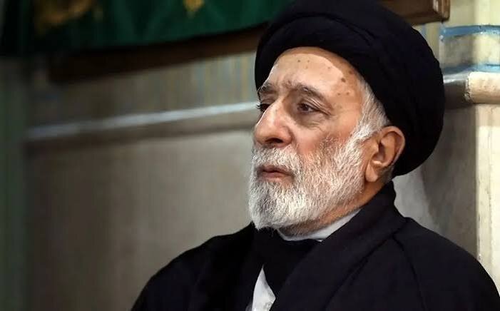 سید هادی خامنه ای: اصراری برای ملاقات با اعضای درجه یک خانواده برادر شهیدم ندارم