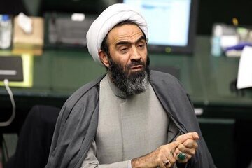 حمله روزنامه جمهوری اسلامی به تندروهای ضدمذاکره