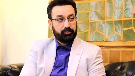 فرزاد جمشیدی، مجری تلویزیون بر اثر سکتهٔ قلبی درگذشت