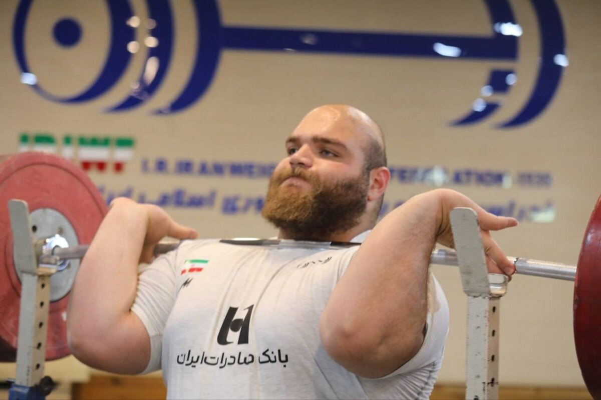 ببینید | رستم ایرانی، سنگین‌ترین وزنه تاریخ را بالای سر برد