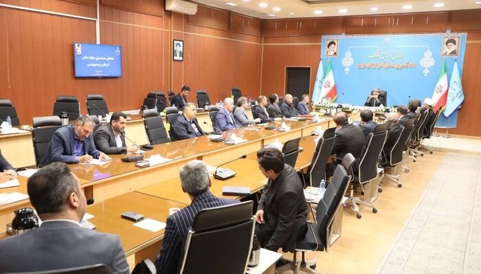همایش مستندسازی جنایات آمریکا و اسرائیل در جنگ رمضان با حضور رئیس کانون وکلای آذربایجان غربی