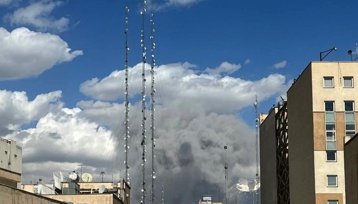 اخبار روز دوم جنگ:اعلام شهادت رهبری/ ۷روز تعطیلی/ حمله به ناو آبراهام لینکلن/خبر به روز رسانی می شود