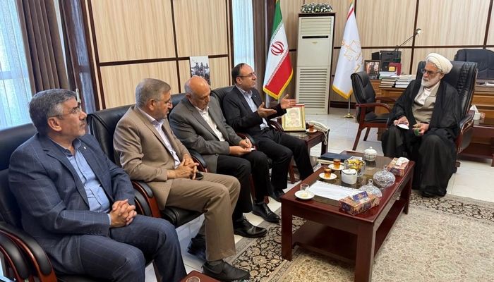 رئیس دیوان عالی کشور: از حضور وکلا در جلسات وحدت رویه هیات عمومی و استفاده از نظرات کارشناسی آنها استقبال می کنیم 