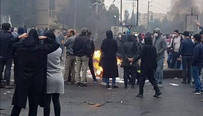 استاد جغرافیای سیاسی: احتمال اعتراضات در آینده به شدت بالاست