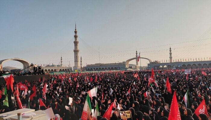 نماز دوم بر پیکر شهدای انقلاب در قم