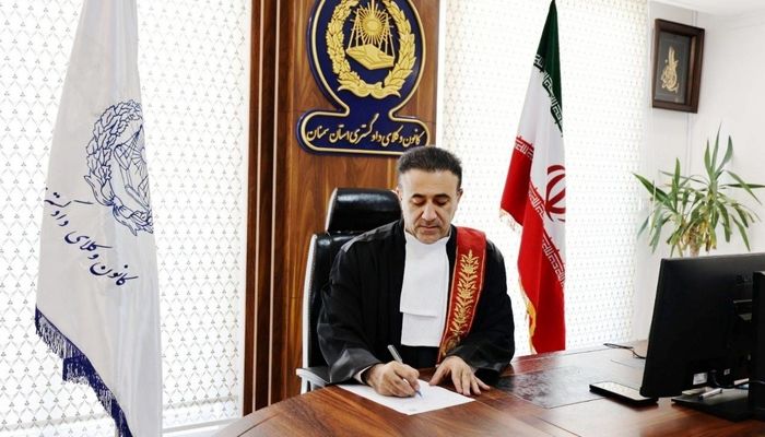 اعتراض رئیس کانون وکلای سمنان به ثبت اشخاص با وکالتنامه محضری به عنوان وکیل در دعاوی