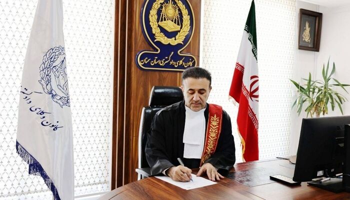اعتراض رئیس کانون وکلای سمنان به ثبت اشخاص با وکالتنامه محضری به عنوان وکیل در دعاوی