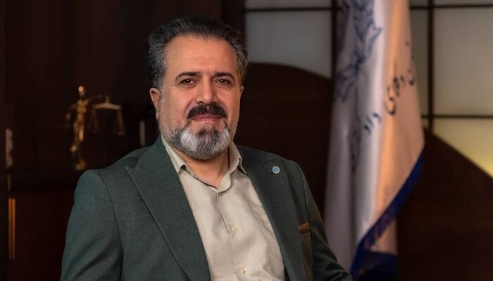 رئیس کانون وکلای البرز: وکلا «زخم‌خورده تبعیضات قانونی» هستند/ به جای افزایش بی‌رویه وکیل، قاضی جذب کنید