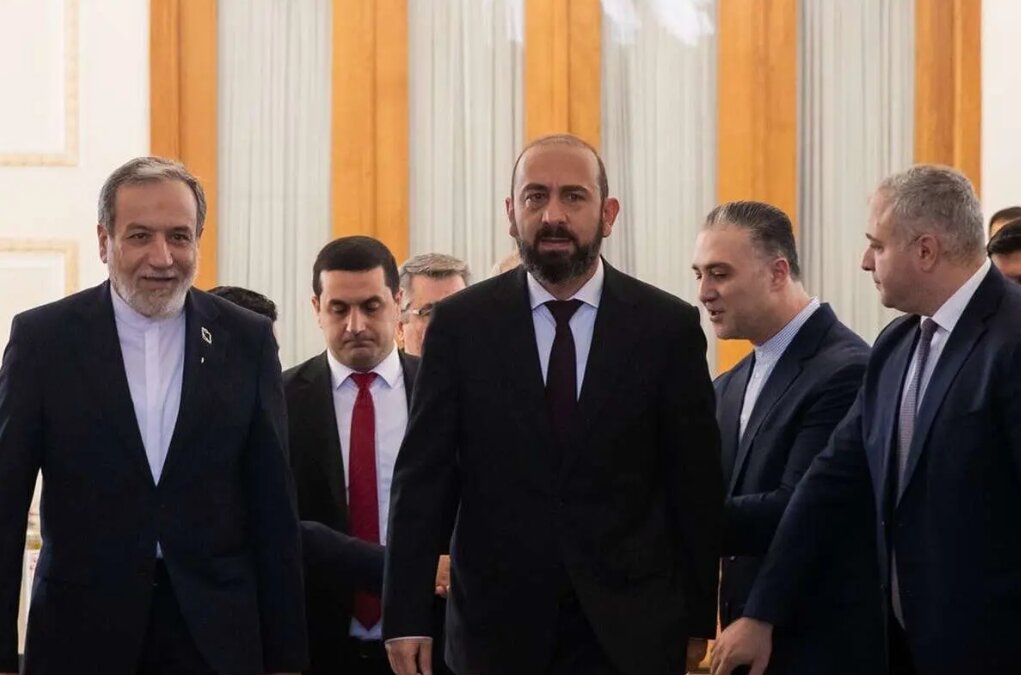 سایه جنگ و دیپلماسی جاری