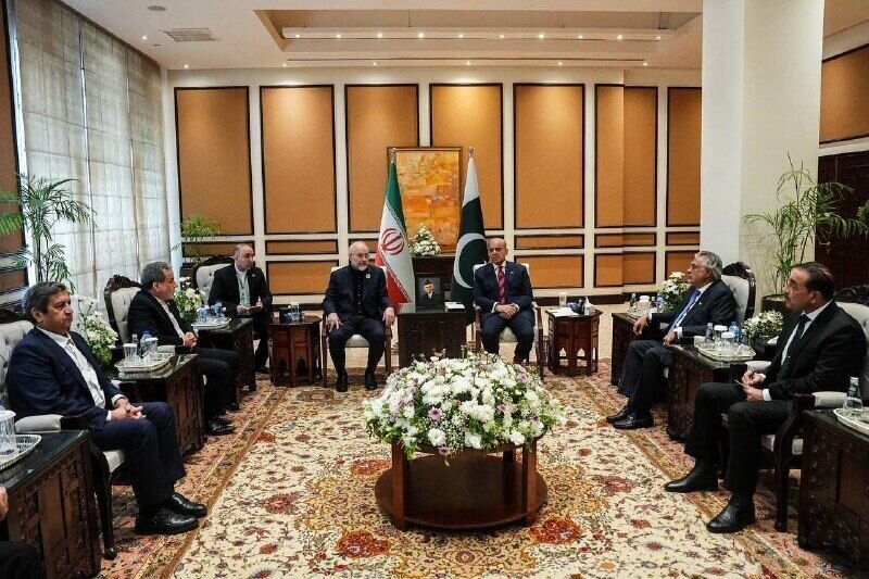 بر باد رفتن رویای صلح؛ با شیطان بزرگ توافق نکردیم