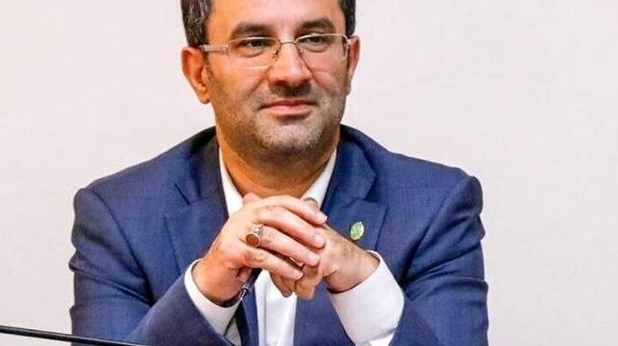 وکیل؛ مدافع حق یا مدافع دعوا؟