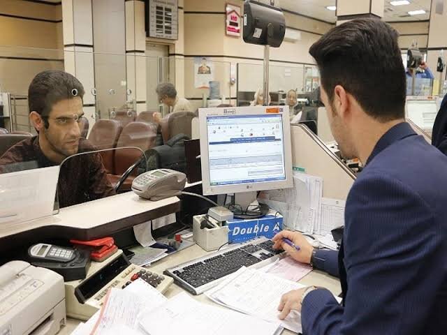 رای جدید هیات عمومی دیوان عدالت: اجازه بانک وام‌دهنده برای برداشت بدهی از تمام حساب‌های وام‌گیرنده ابطال شد