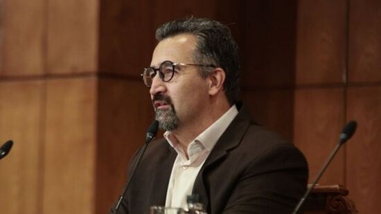 تلفن همراه شهروند؛ حریم خصوصی یا تابلوی تبلیغاتی؟